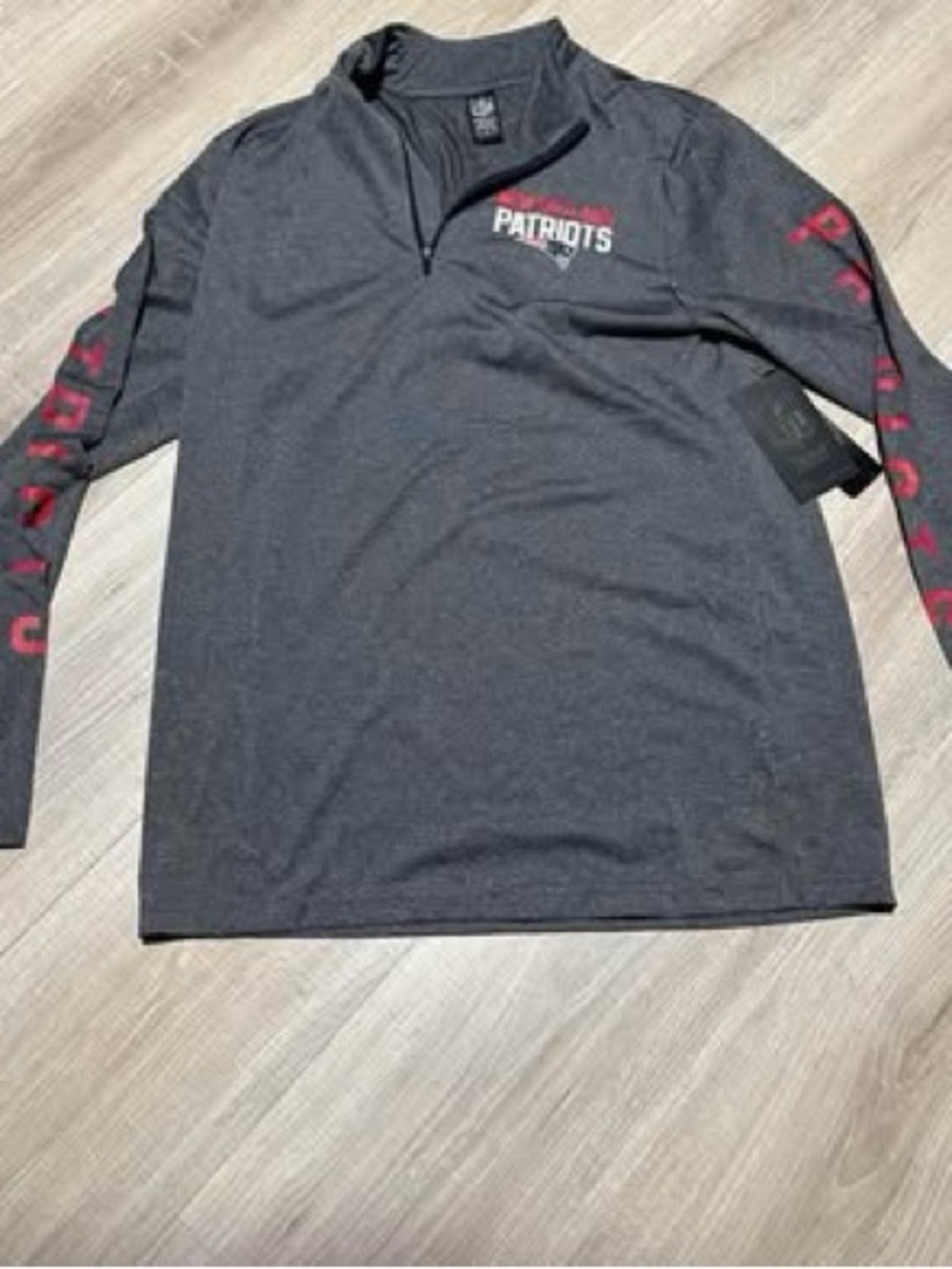 Patriots Men’s Charcoal Quarter-Zip Pullover
